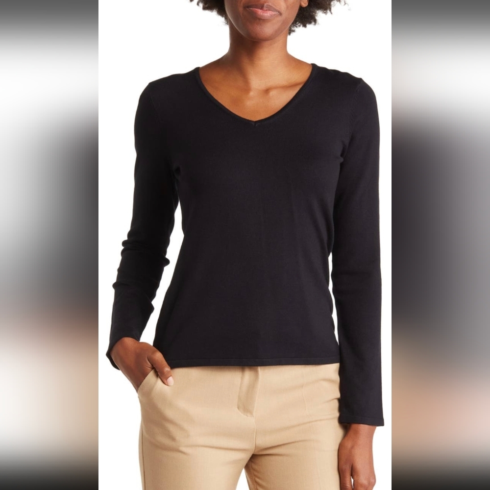 Tahari Black Fitted Long Sleeve V-Neck Sweater